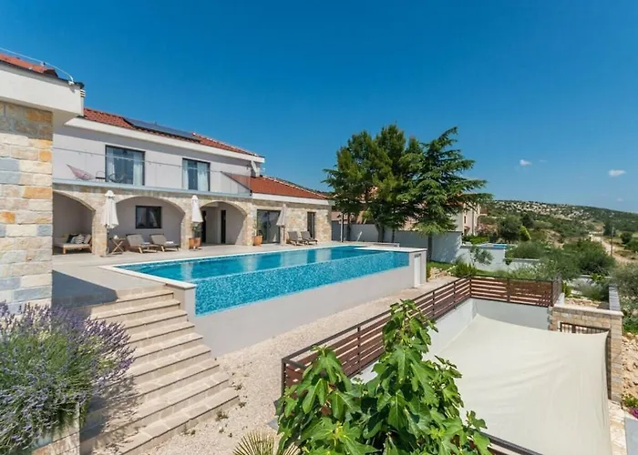 Fortuna Comfortable 빌라 Kakma